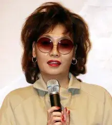 بیوگرافی Lee Yoo Jin