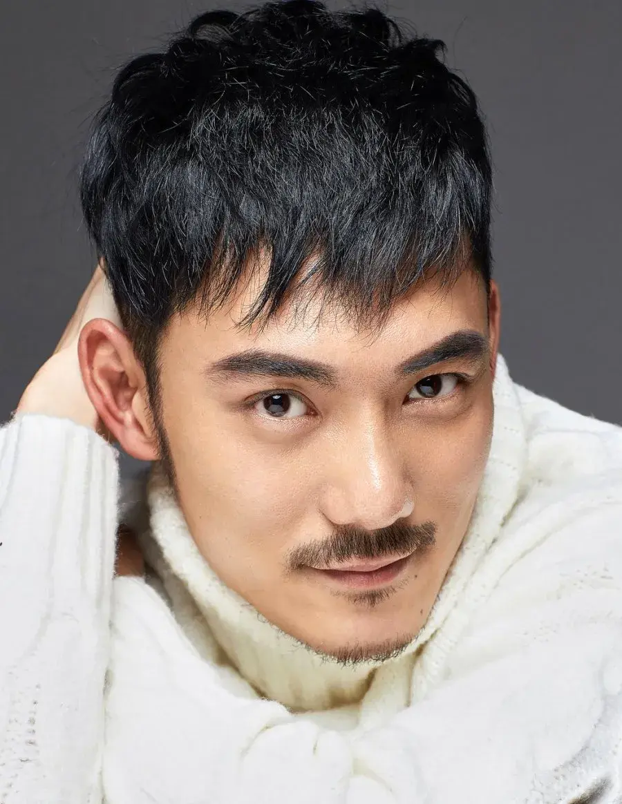بیوگرافی Qu Gao Wei