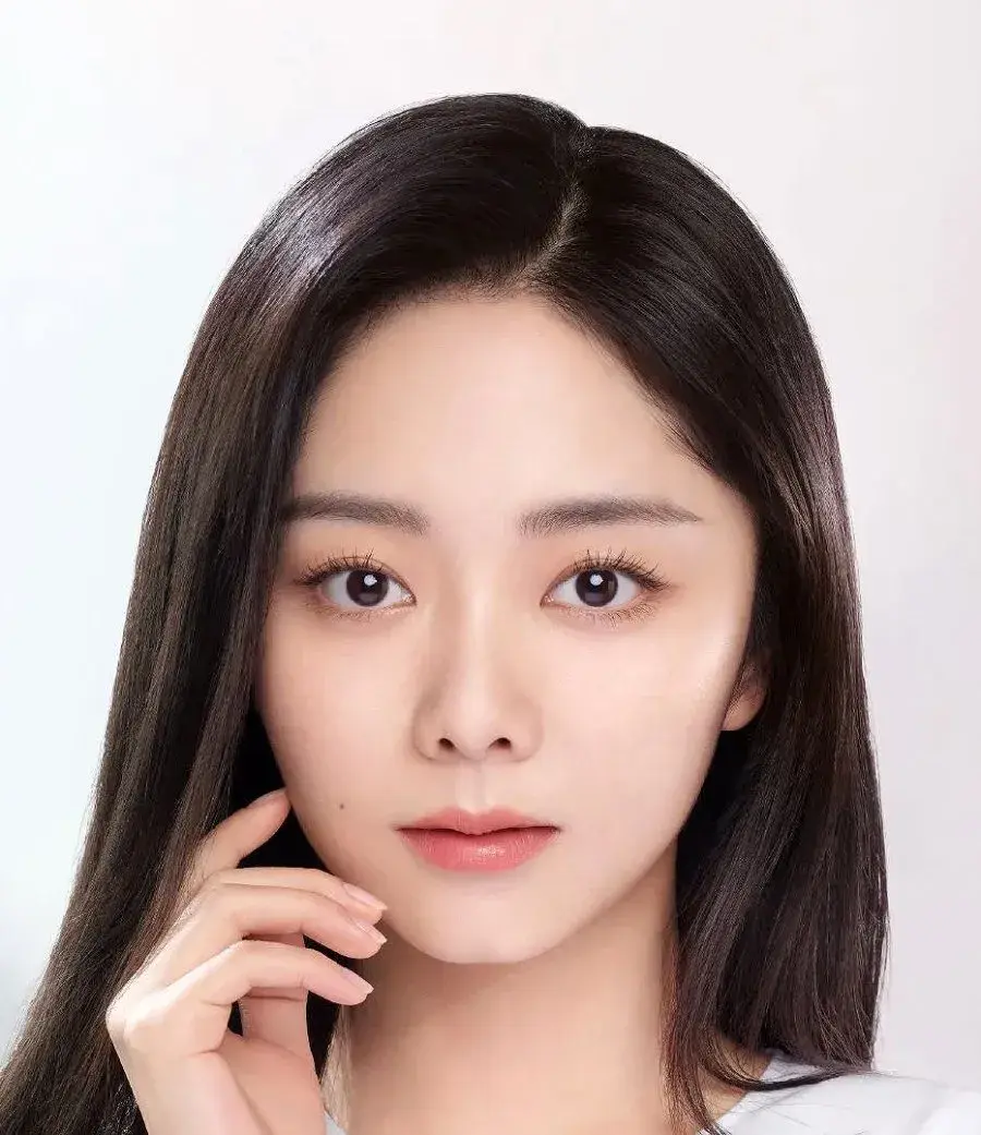 بیوگرافی Tan Song Yun