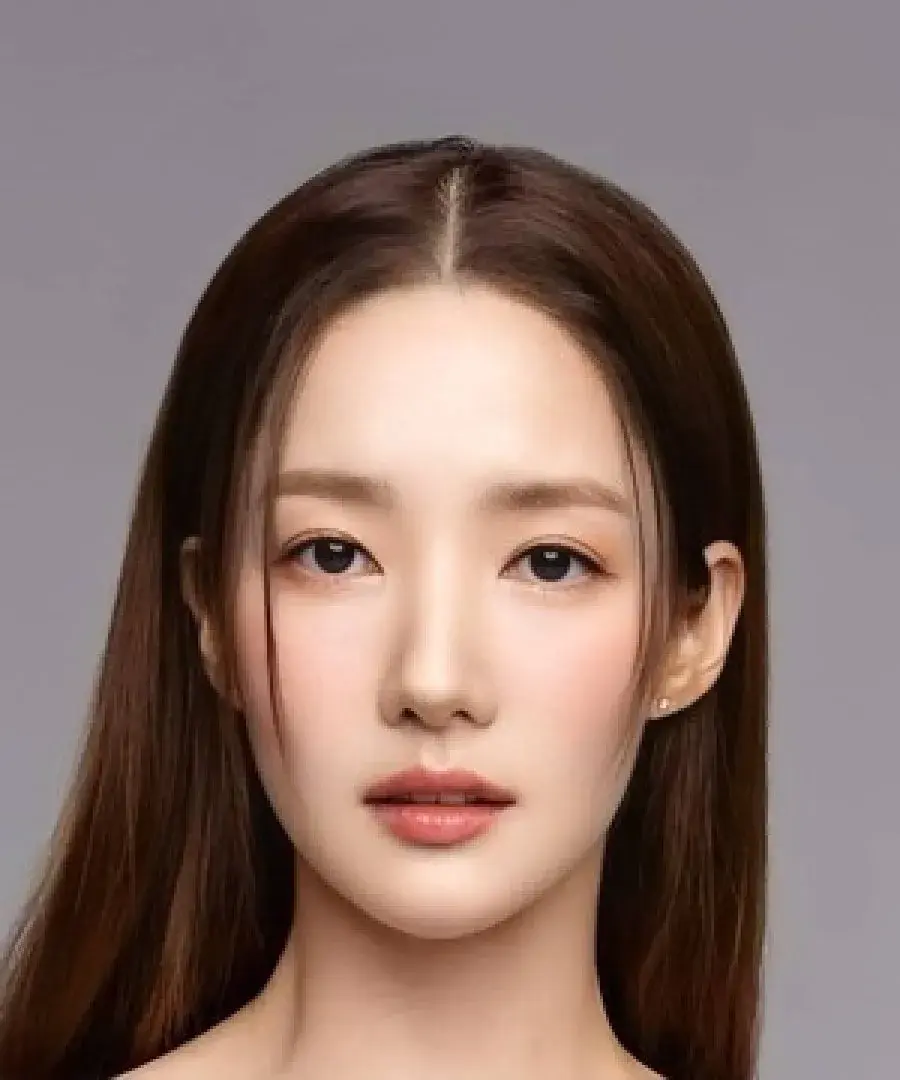 بیوگرافی Park Min Young
