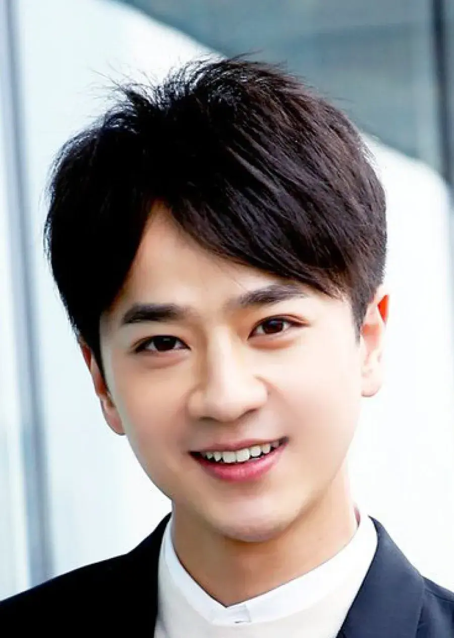 بیوگرافی Meng Zi Di