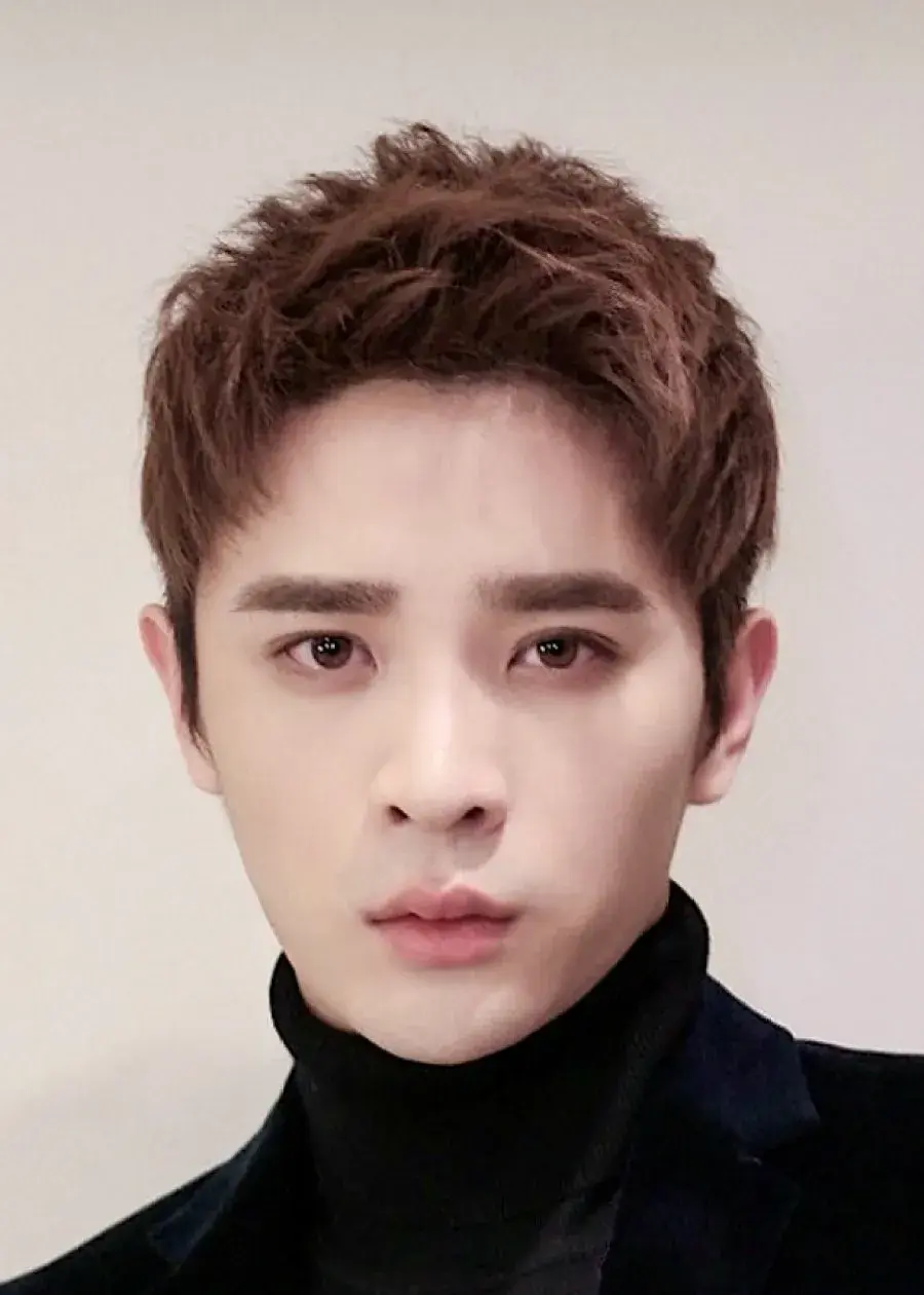 بیوگرافی Chen Xun