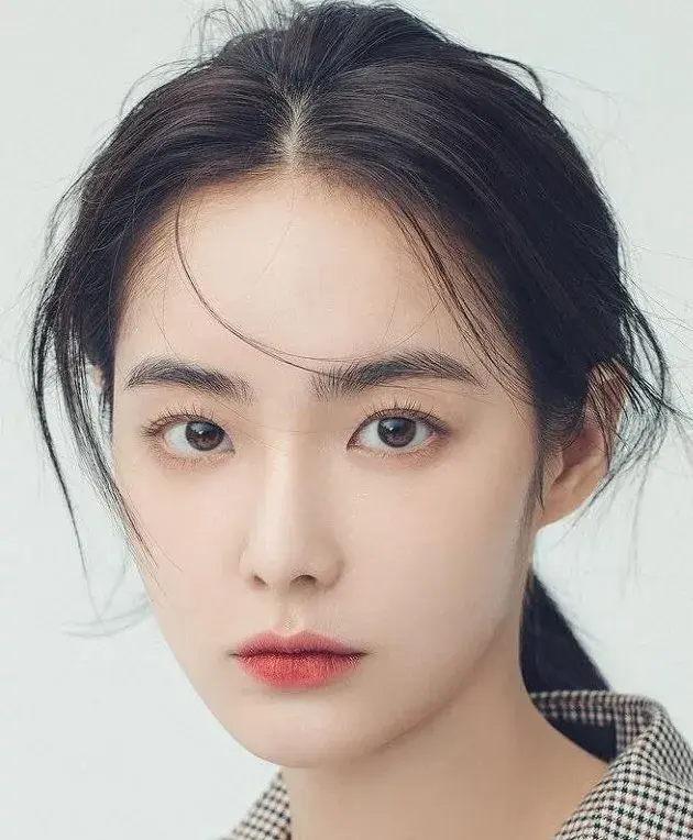 بیوگرافی Hong Su Zu