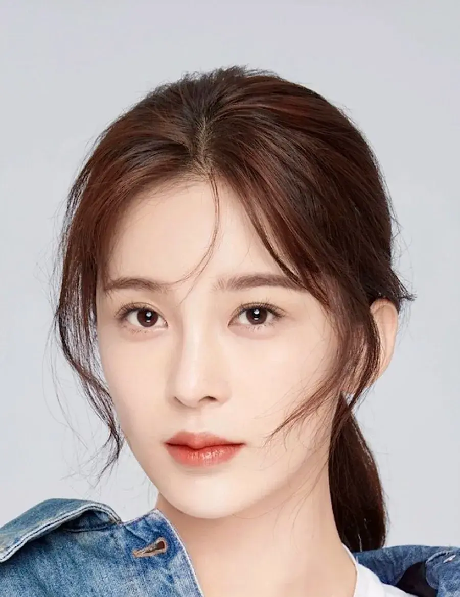 بیوگرافی Zhao Ying Zi