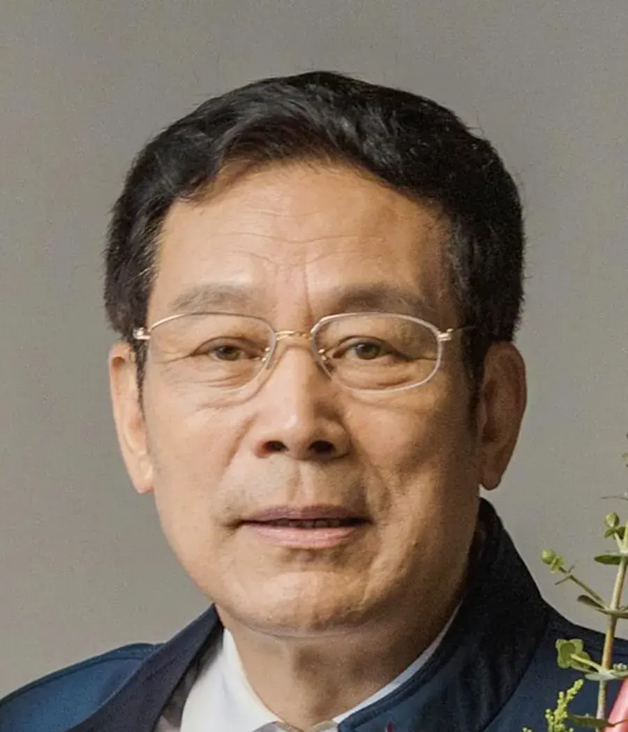 بیوگرافی Xu Min