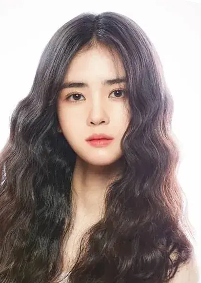 بیوگرافی Park Ri Won