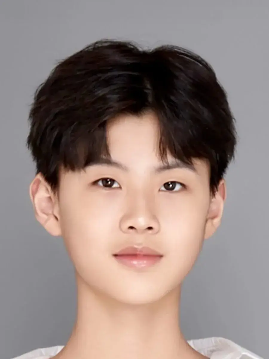 بیوگرافی Zhang Zi Hao