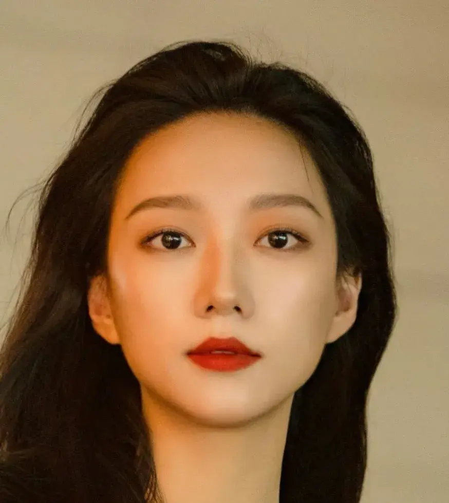 بیوگرافی Du Ling Li