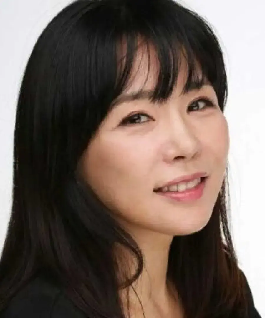 بیوگرافی Dong Hyo Hee