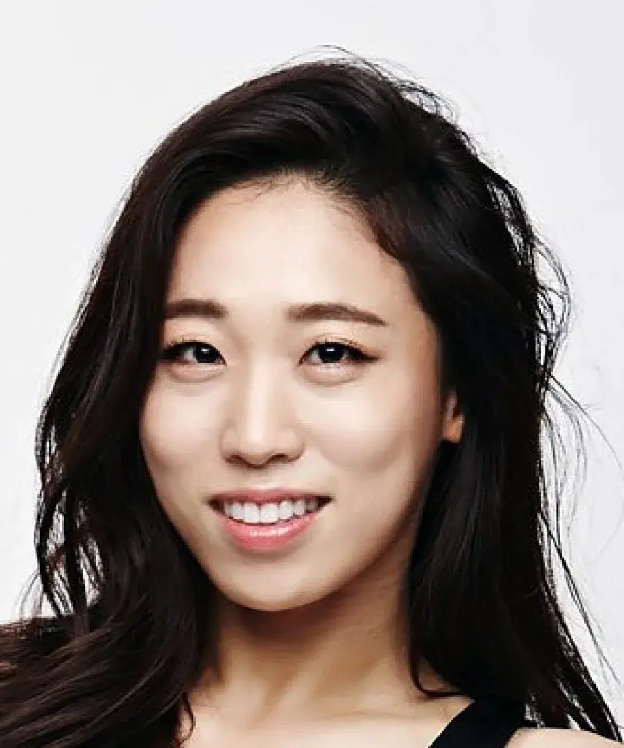 بیوگرافی Lee Mi Do