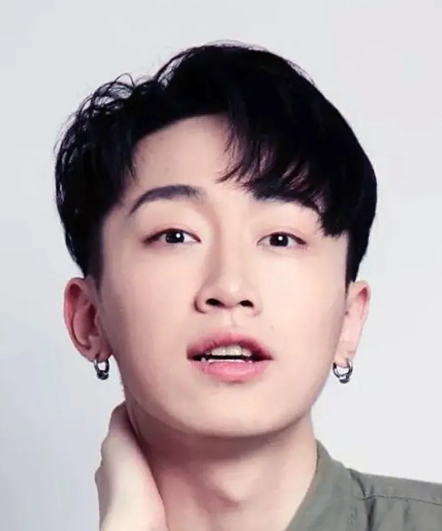 بیوگرافی Xie Ze Cheng