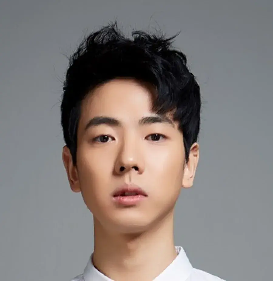 بیوگرافی Jang Yoo Sang