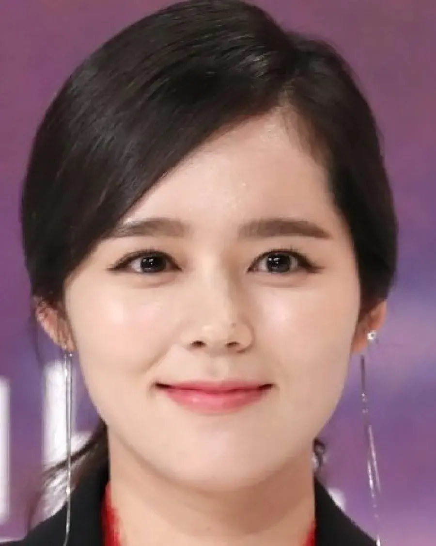 بیوگرافی Kim Hyun Joo