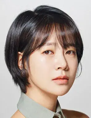 بیوگرافی Choi  Yoon Young