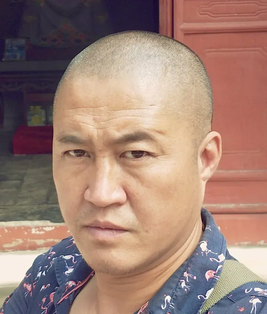 بیوگرافی Yue Dong Feng