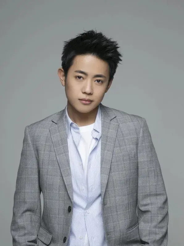 بیوگرافی Hong Yang