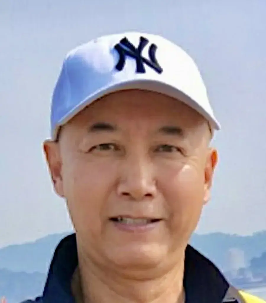 بیوگرافی Bai Dong Feng