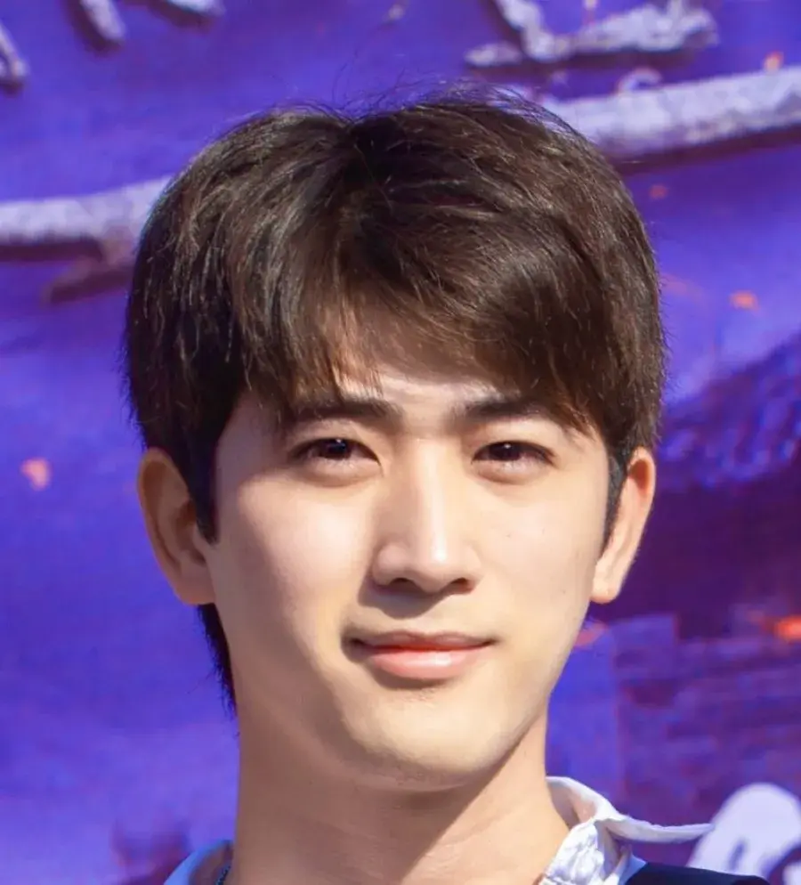 بیوگرافی Yu Jian