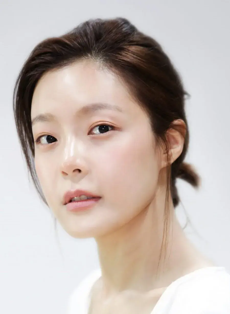 بیوگرافی Park Sun Young
