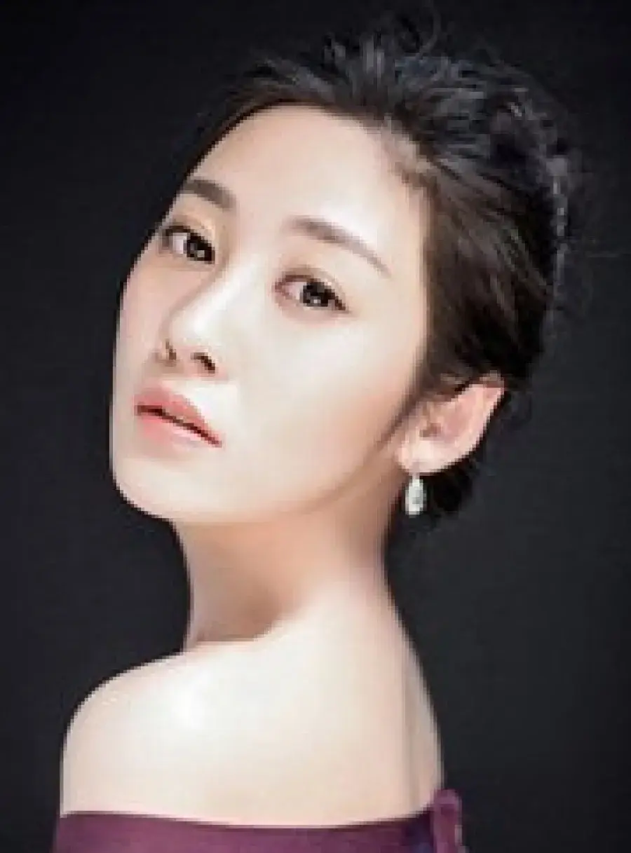 بیوگرافی  Ma NIng