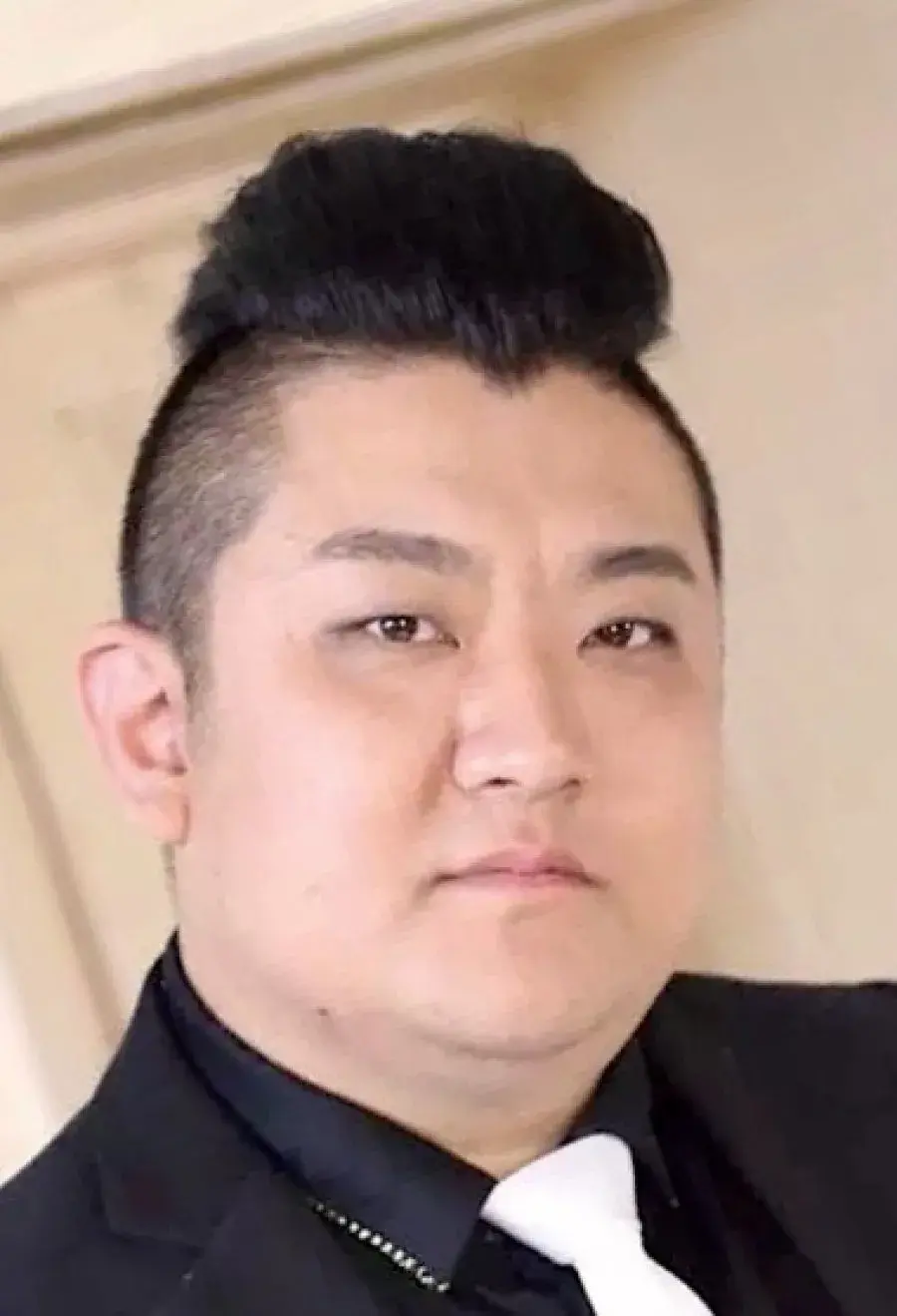 بیوگرافی Xu Bing
