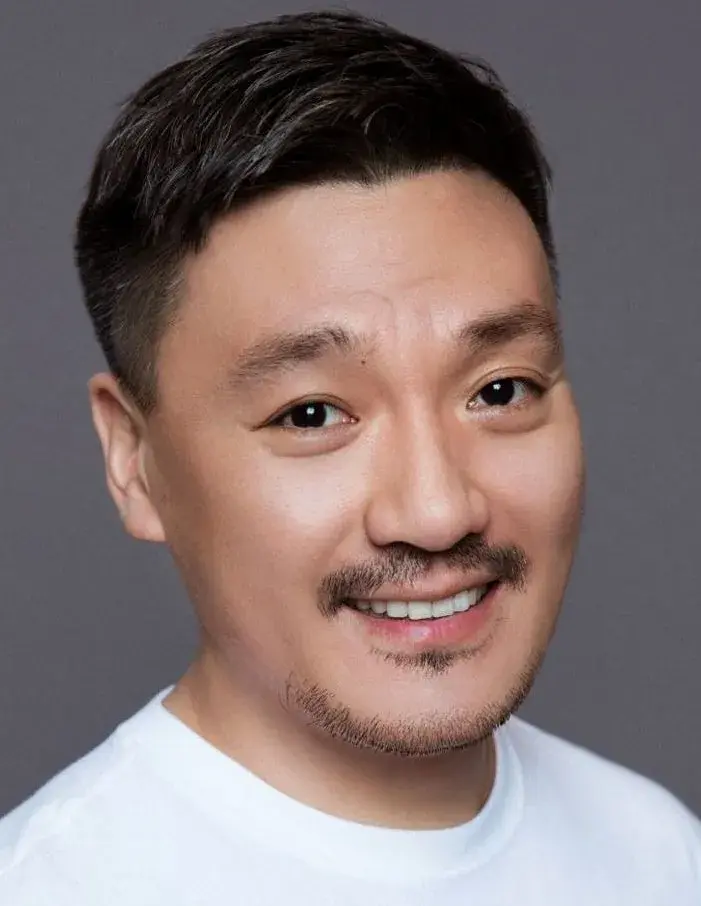 بیوگرافی Fei Yang