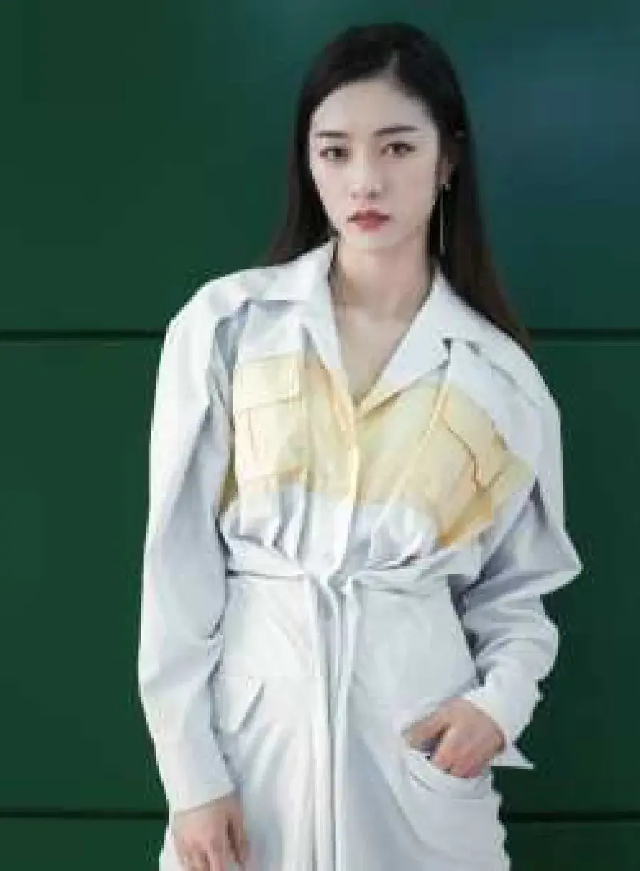 بیوگرافی Luan Lei Ying