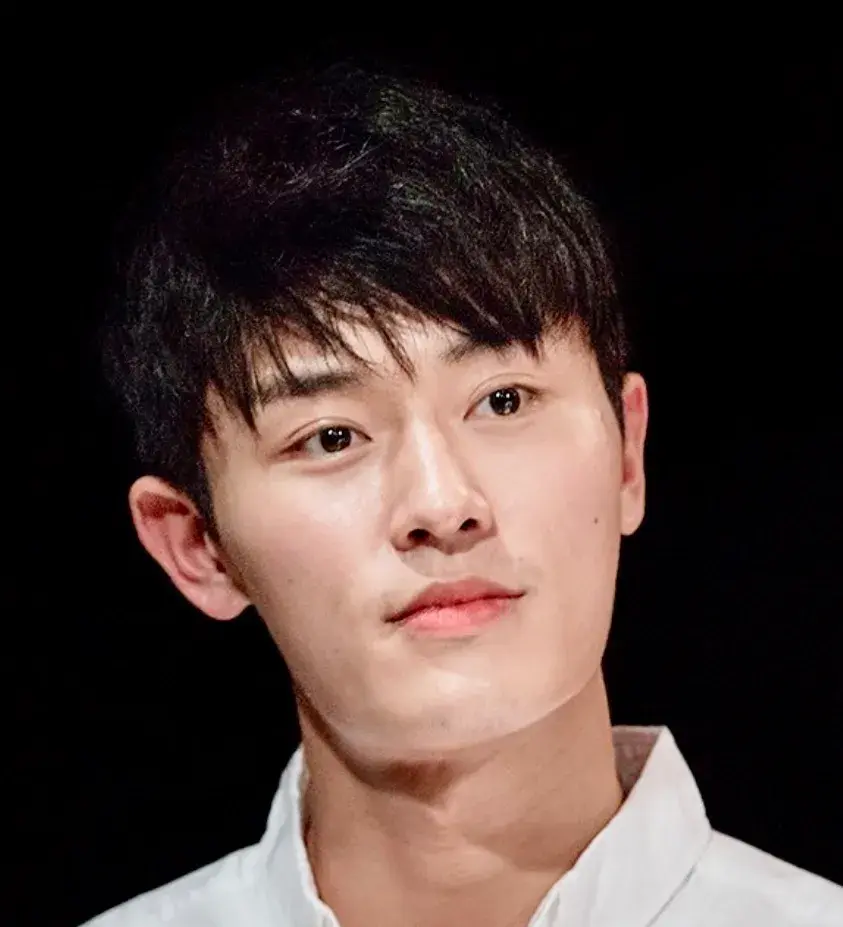 بیوگرافی Kim Yeon Woo