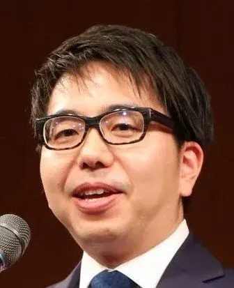بیوگرافی Kuroiwa Tsutomu