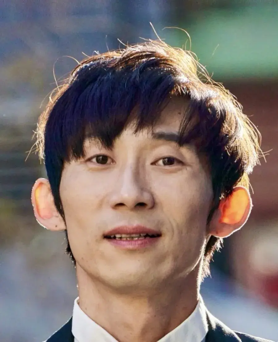 بیوگرافی Min Tae Yul