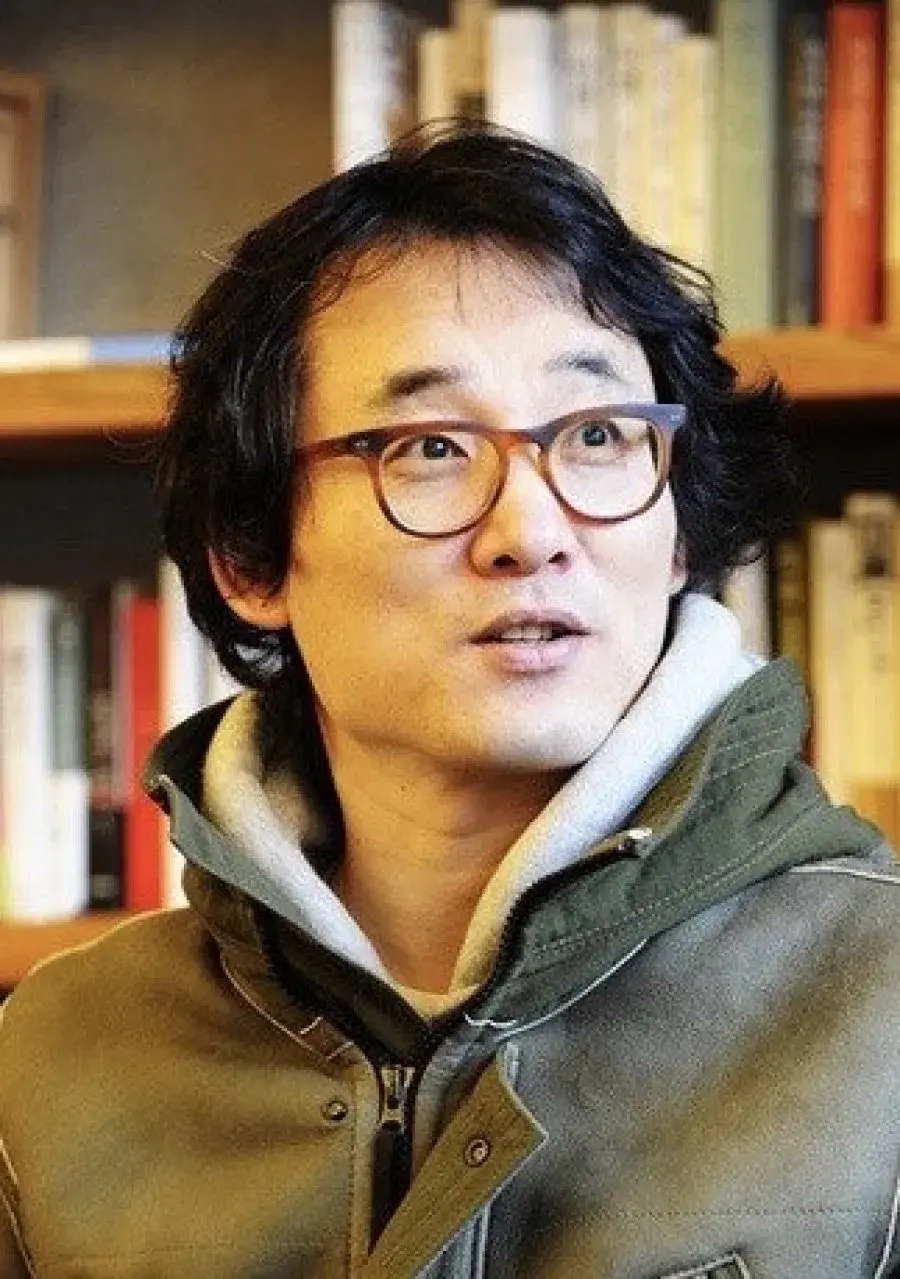 بیوگرافی Lee Hee Myung
