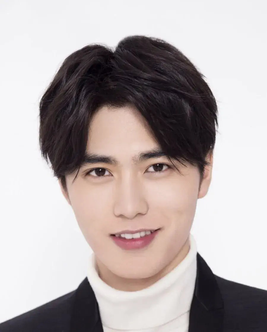 بیوگرافی Liu Yi Chang