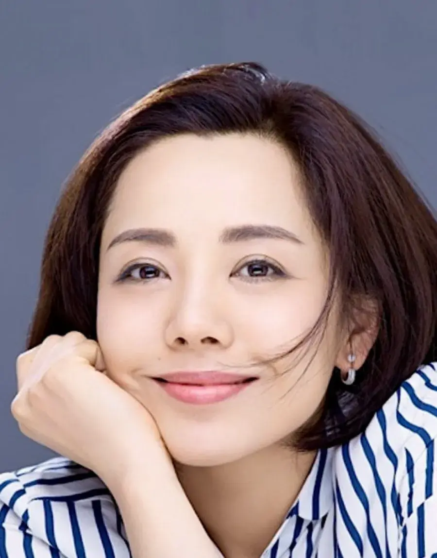 بیوگرافی Yang Ya Na