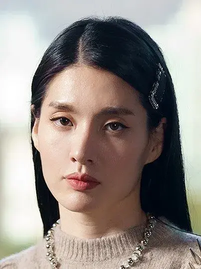 بیوگرافی Shin Jung Woo