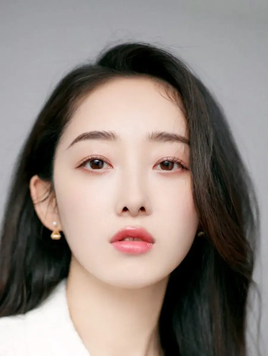 بیوگرافی Jiang Meng Jie