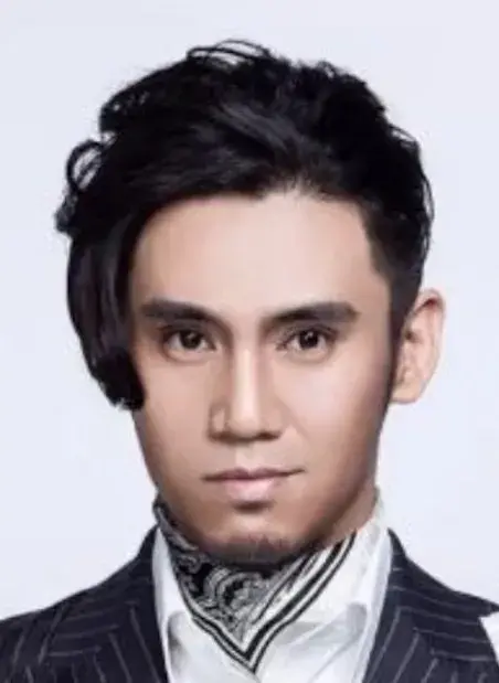 بیوگرافی Si Li Geng