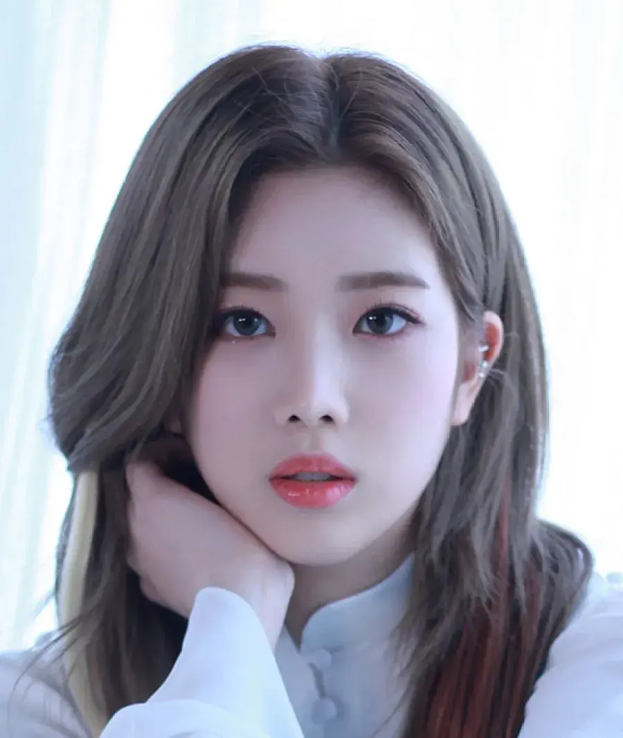 بیوگرافی Kim Jung Eun