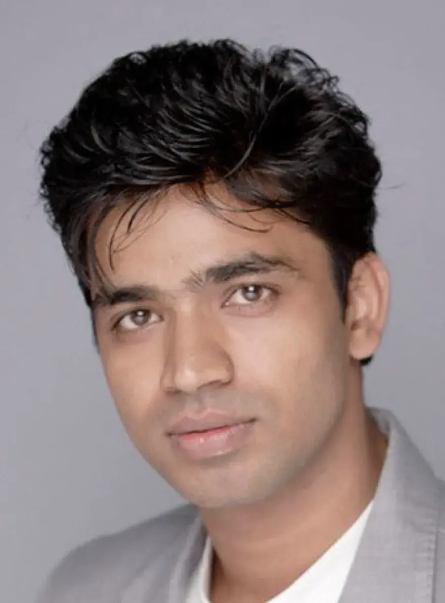 بیوگرافی Tripathi Anupam
