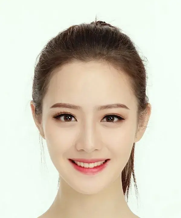 بیوگرافی Hu Qian Qian