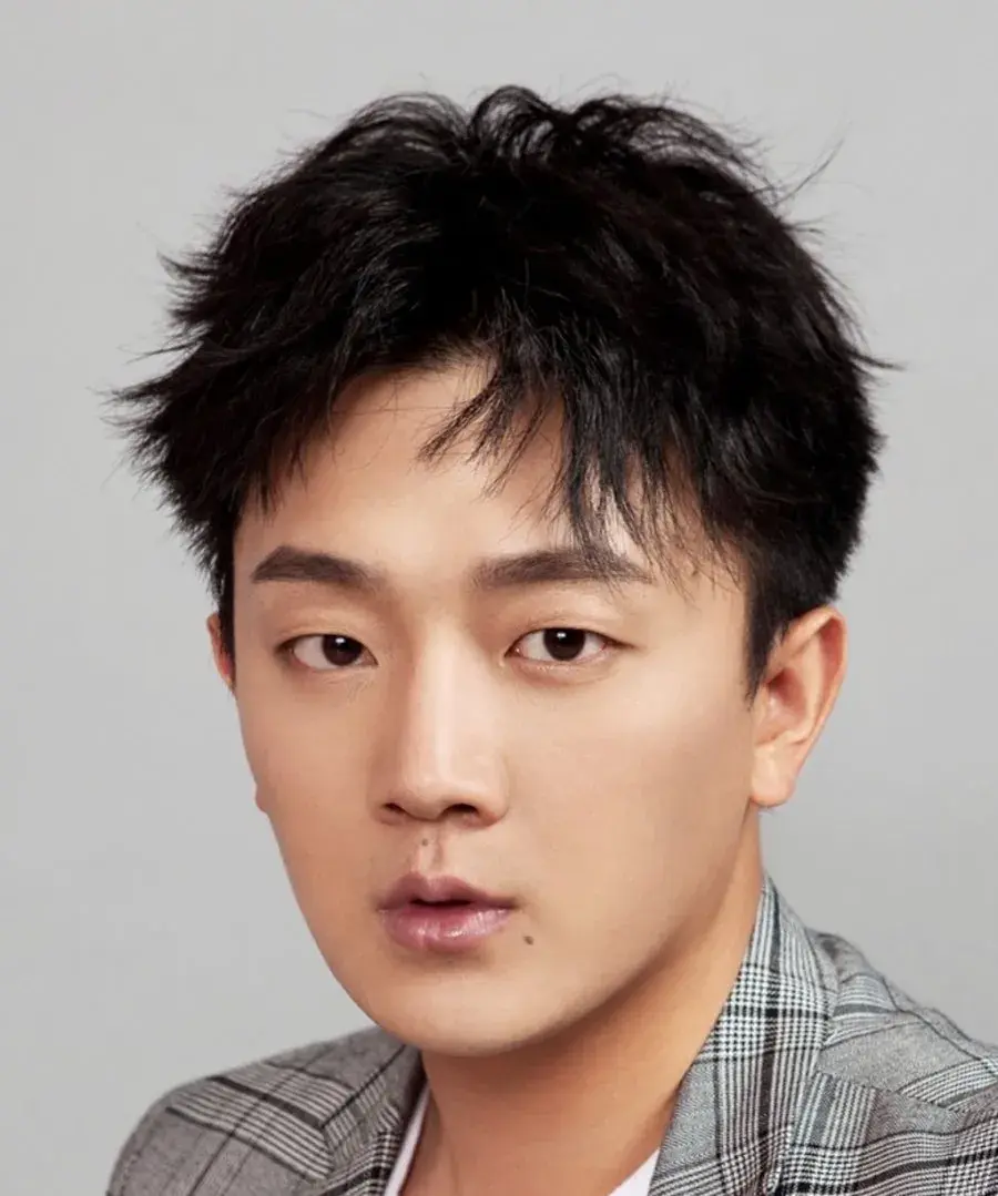 بیوگرافی Sun Yi Yang
