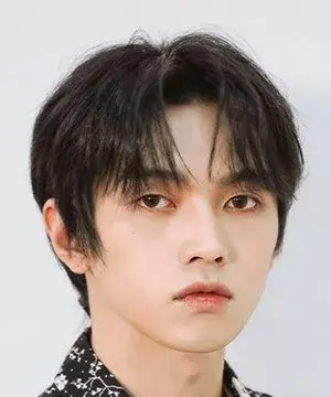 بیوگرافی Ye Hao Ran