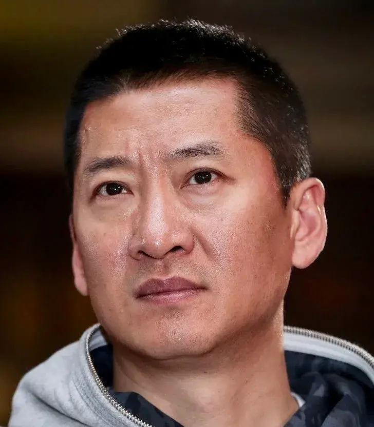 بیوگرافی Zhou Jie