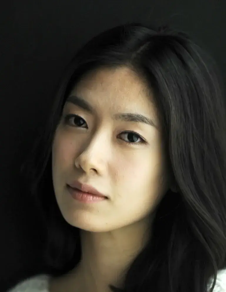 بیوگرافی Kim Hyo Seo