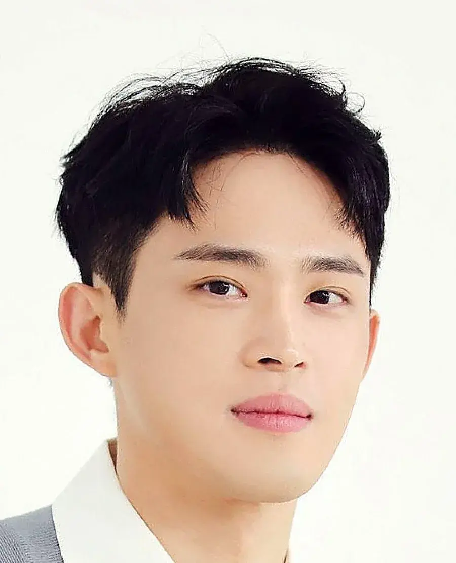 بیوگرافی Jung Jae Kwang