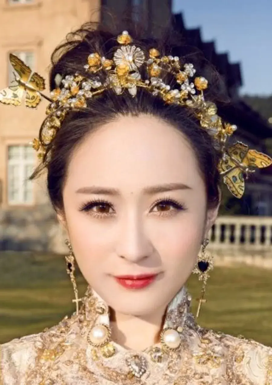 بیوگرافی Ren Wan Jing