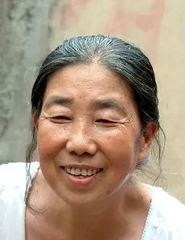 بیوگرافی Lee Myung Ja