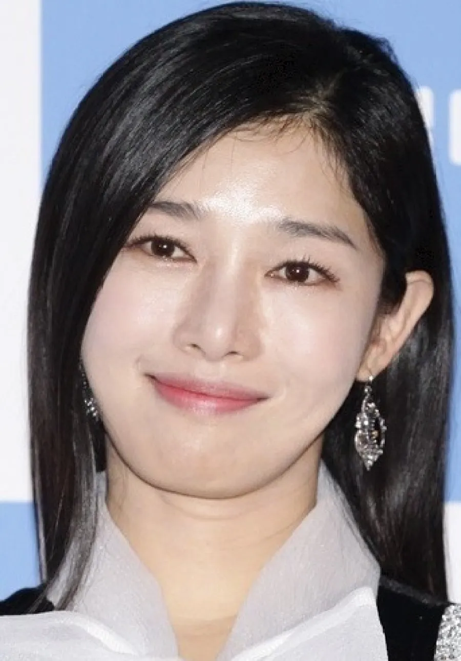 Jung Yoo Jin