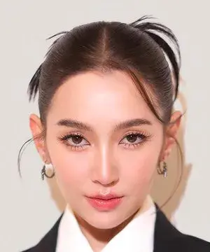 بیوگرافی Campen Ranee