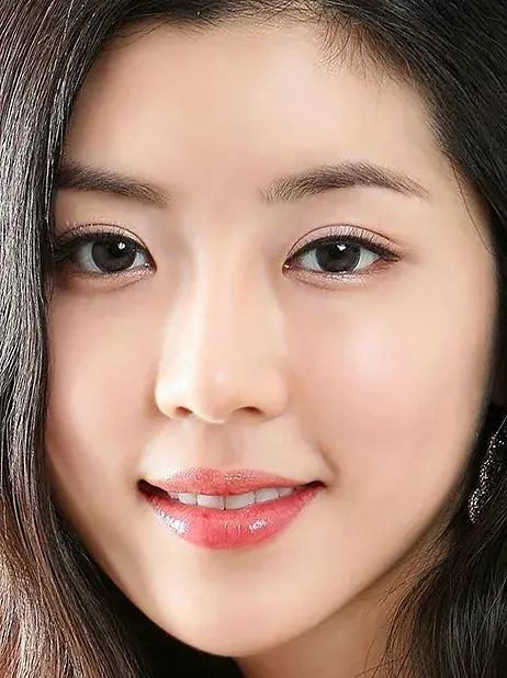 بیوگرافی Park Han Byul