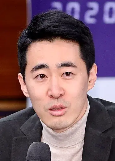 بیوگرافی Jang Joon Ho